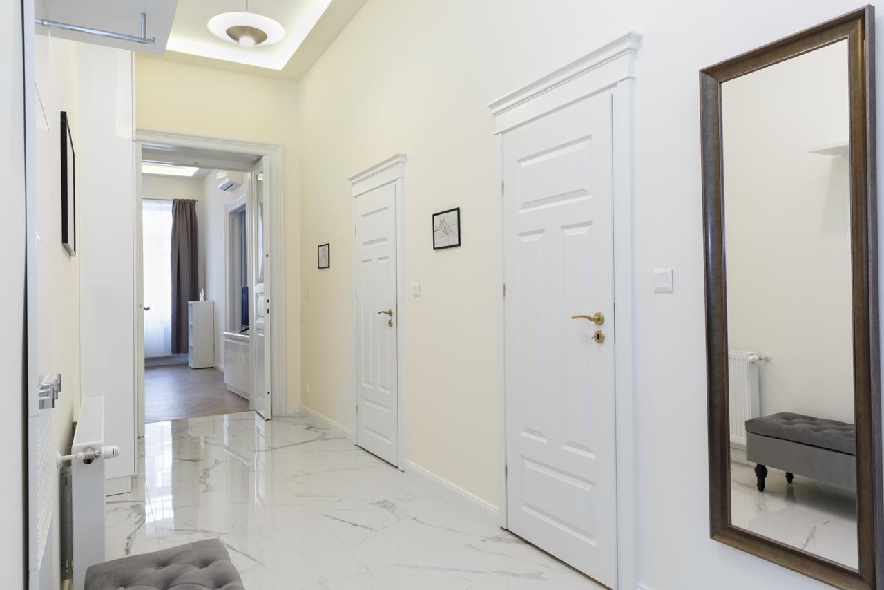 Jenny luxury two bedrooms apartment. Boedapest Buitenkant foto